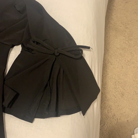 Cute black jersey sweater not knit - Picture 2 of 2